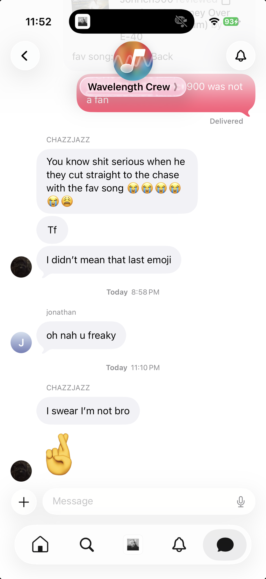 Wavelength Crew, a group chat inside the Wavelength app: a pink outgoing bubble marked Delivered, then replies from CHAZZJAZZ and jonathan with tails and avatars, a crossed-fingers emoji, and the input bar